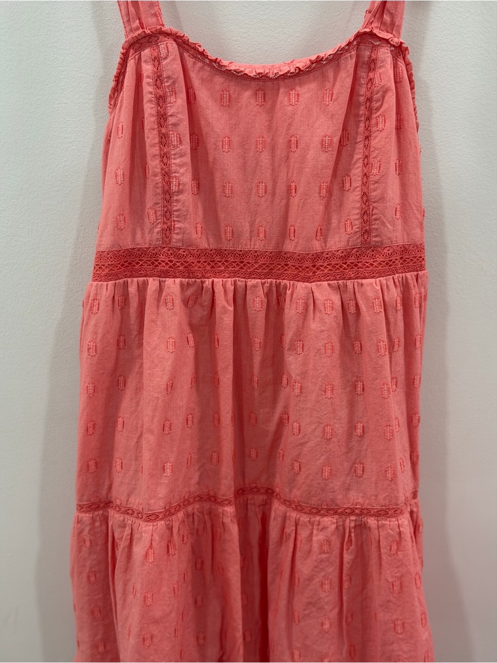 American Eagle Coral Eyelet Tiered Summer Dress Size Medium - Picture 4 of 6